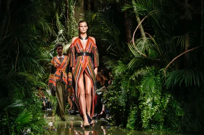 Look 38